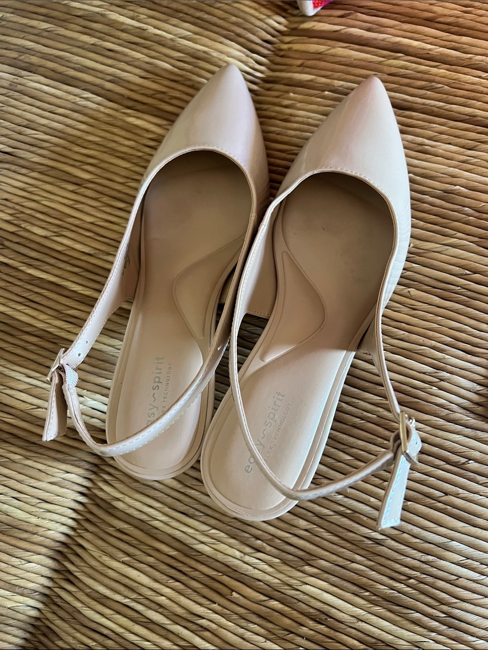 Easy Spirit Nude/Beige Pointed-Toe Slingback Flats